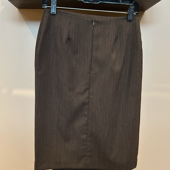 Parasuco Collection: Unique A-line Skirt Size 4. 15% off 2+ bundle - Picture 2 of 4